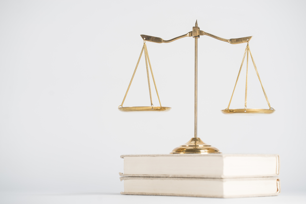 金色の天秤と本