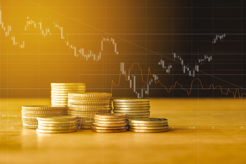 金の現物投資（純金積立・地金）と投資信託・ETFを比較！どっちがおすすめ？